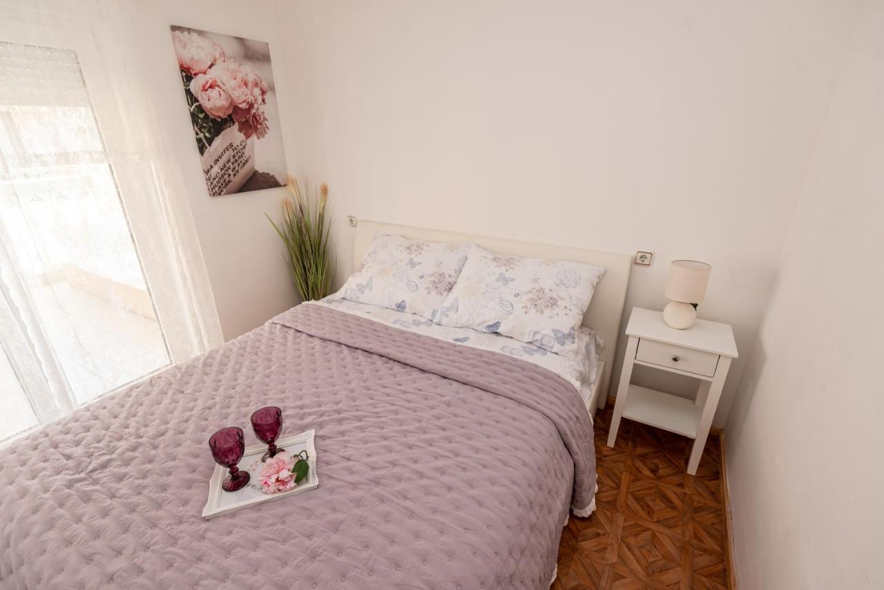 Magnolia Apartmani Vodice Exteriör bild
