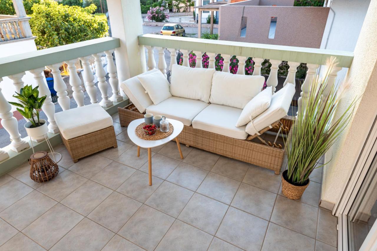Magnolia Apartmani Vodice Exteriör bild