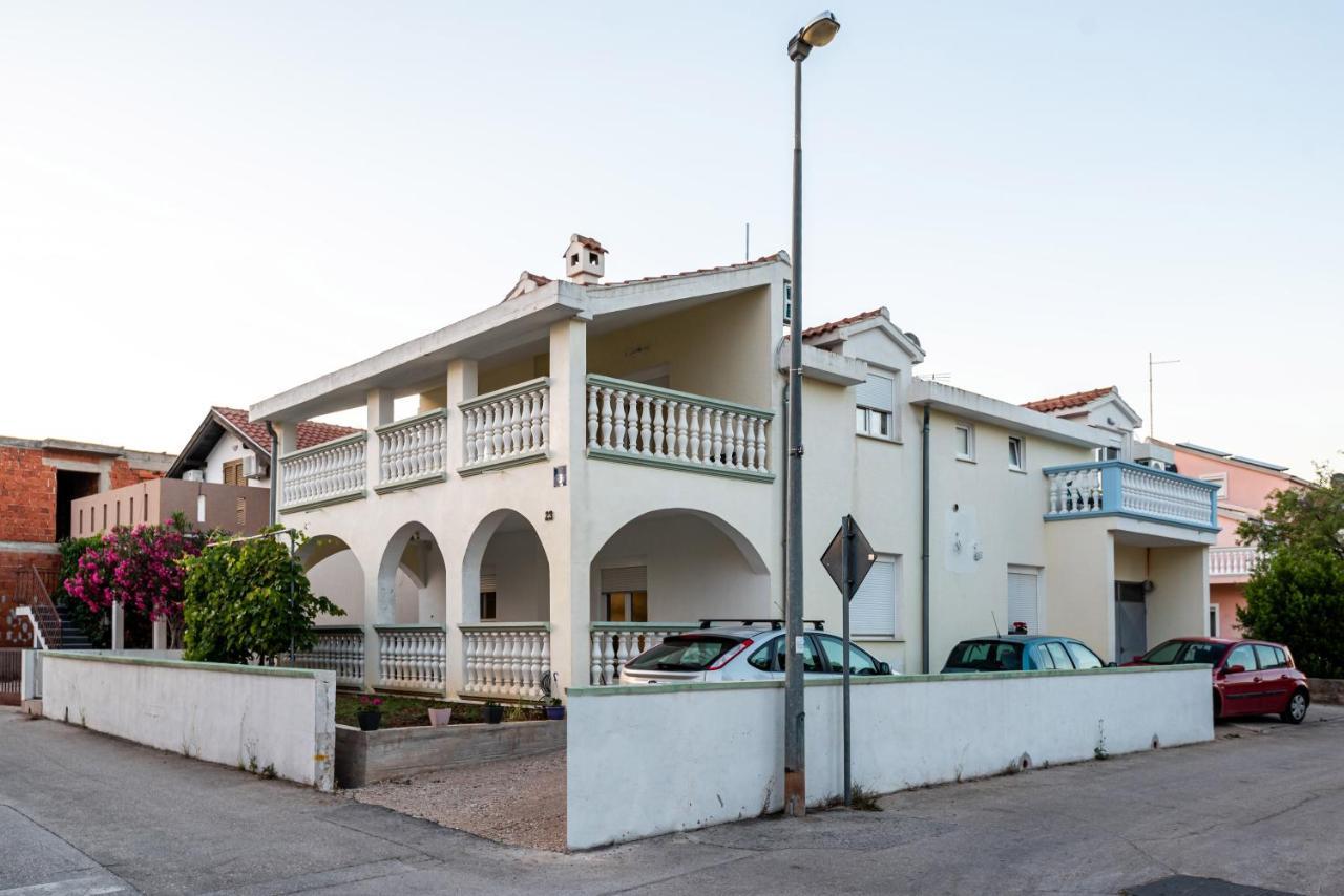 Magnolia Apartmani Vodice Exteriör bild