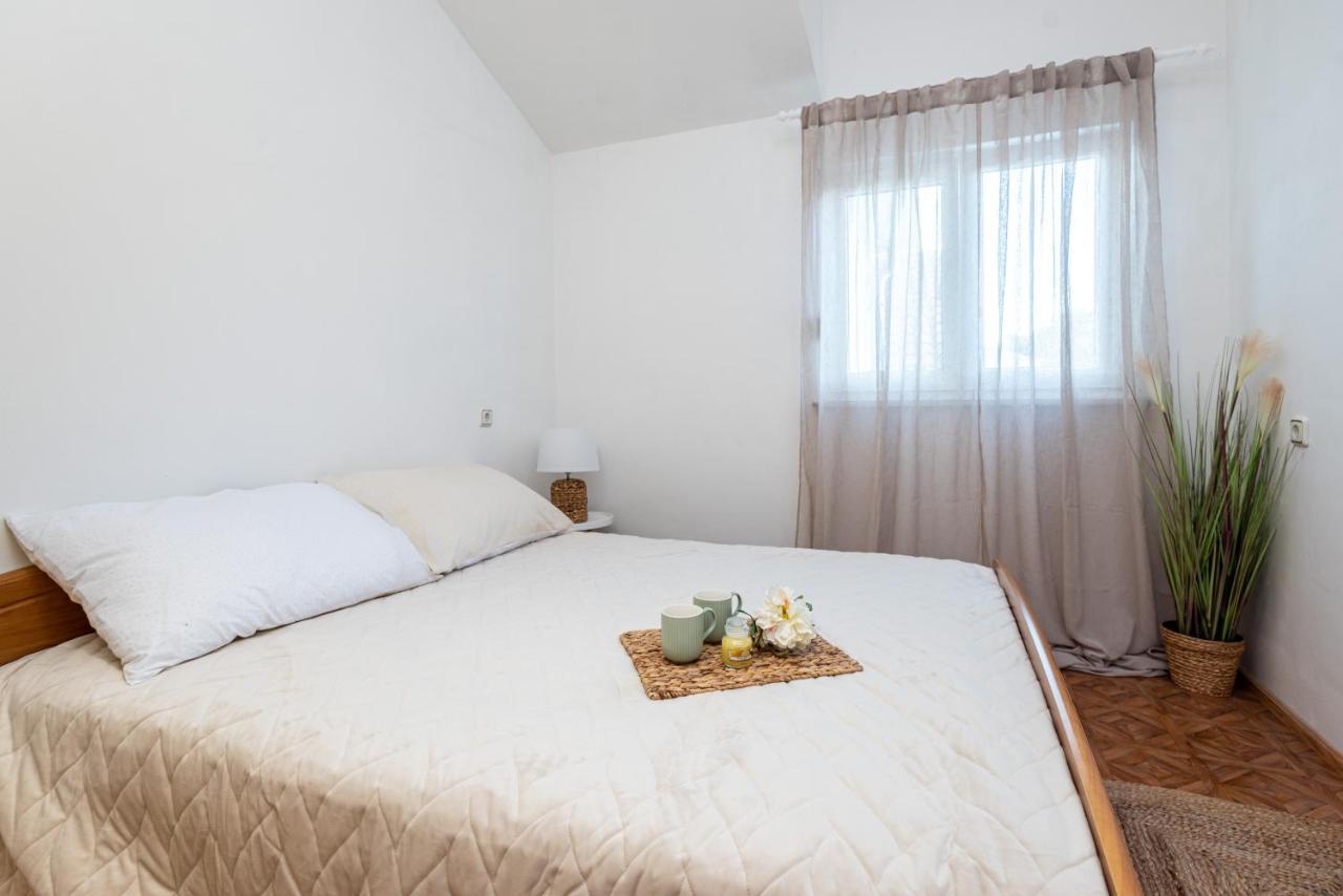 Magnolia Apartmani Vodice Exteriör bild
